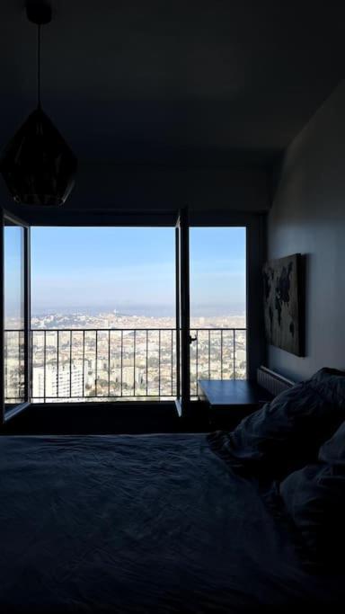 Superbe Appartement 2 Chambres Avec Vue Sur La Mer Et La Montagne Marseille Exterior photo