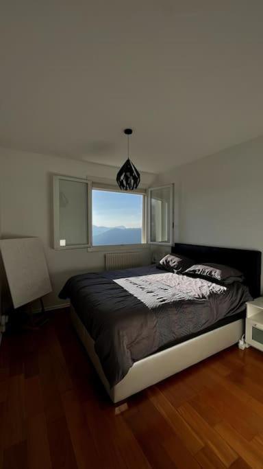 Superbe Appartement 2 Chambres Avec Vue Sur La Mer Et La Montagne Marseille Exterior photo